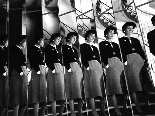 Шанель, 1954 год