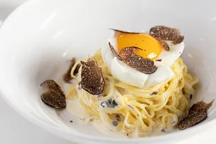 От самого дорогого яйца в городе до утиного супа с трюфелем — 10 лучших трюфельных предложений Москвы