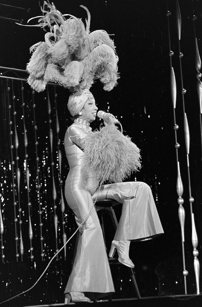 Гномдар бейнелерінен порно