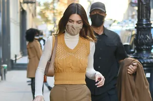 Как стать звездой стритстайла в вязаной жилетке