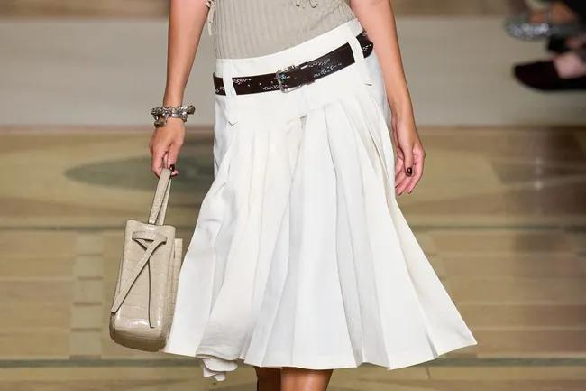 Какую юбку купить на лето-2026: 6 трендов сезона