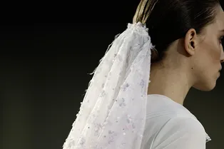 Закулисье и детали показа Chanel Haute Couture