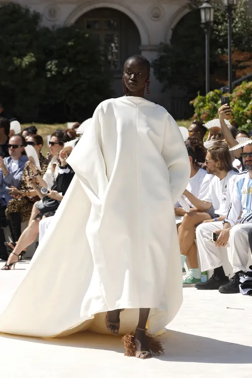 Balenciaga Couture осень 2026 Balenciaga Couture осень 2026