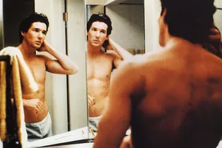 Аферист из Tinder. Как не стать жертвой?