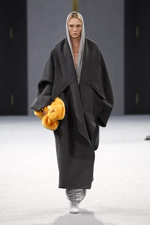 Balmain весна-лето 2026