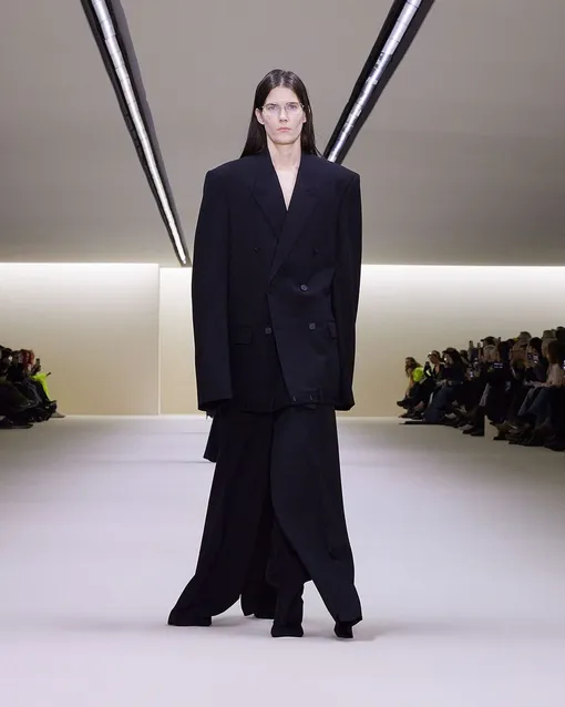 Balenciaga осень-зима 2023/24