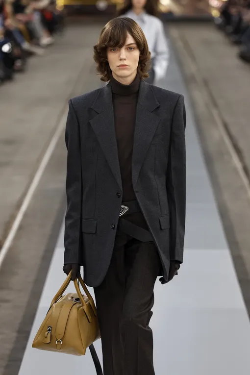 Tod's осень-зима 2024 Tod's осень-зима 2024