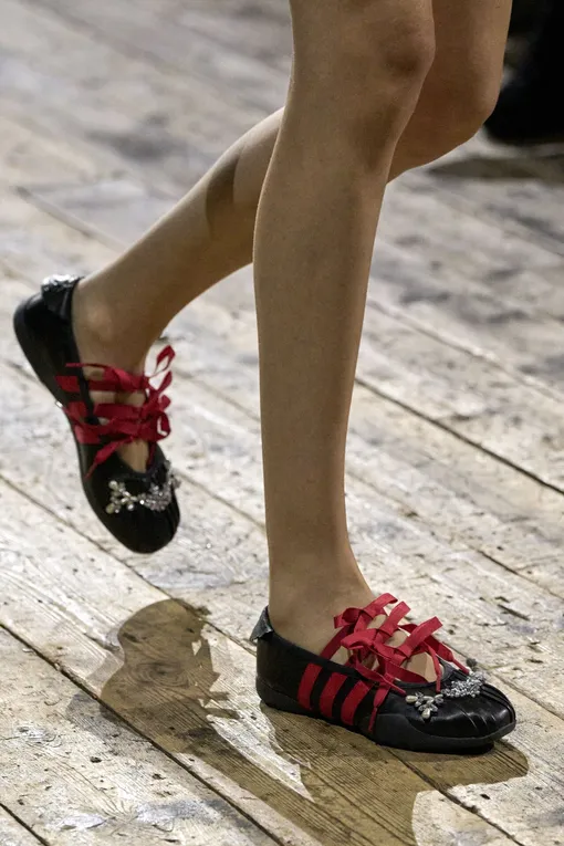 Simone Rocha осень-зима 2026/27 Simone Rocha осень-зима 2026/27
