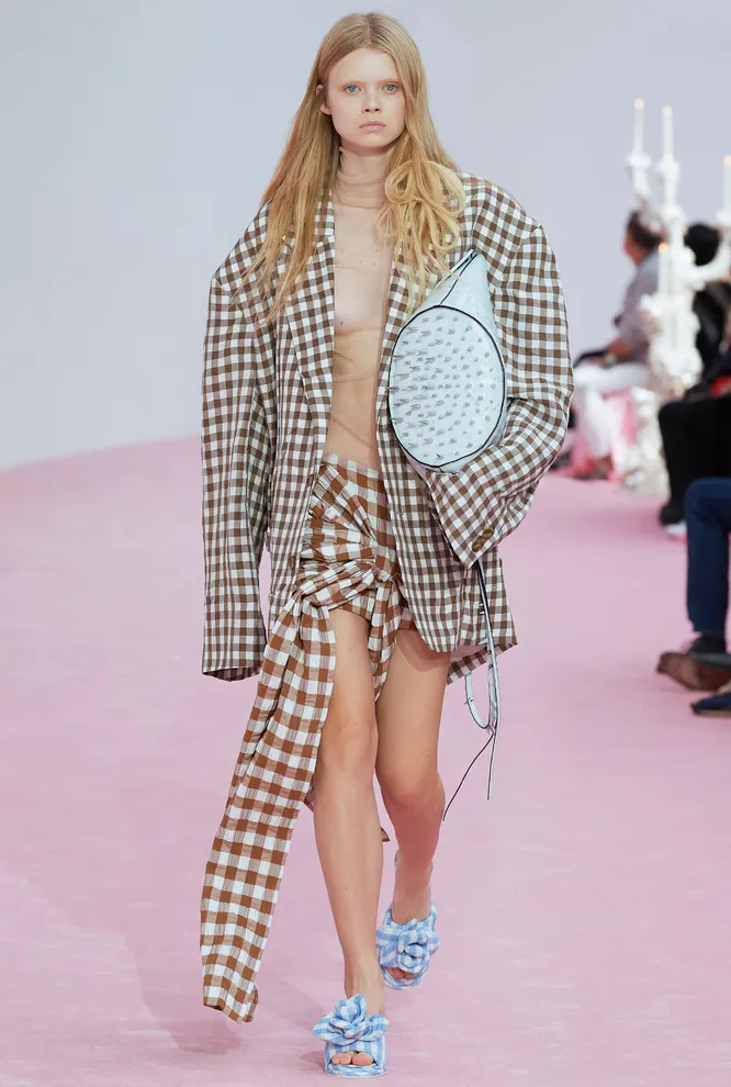 ACNE STUDIOS весна-лето 2023 ACNE STUDIOS весна-лето 2023