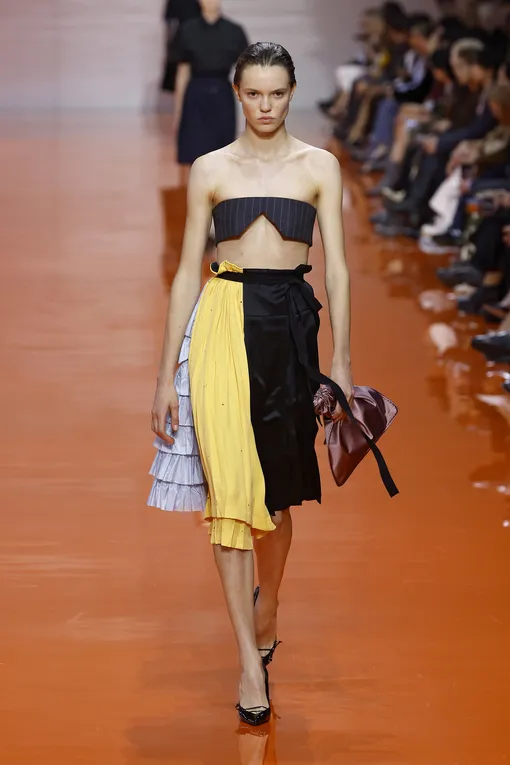 Prada весна-лето 2026