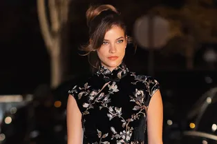 Этот не базовый элемент одежды станет лучшей инвестицией в весенний гардероб