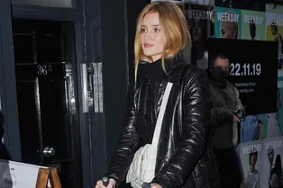 Идеальное стеганое пальто Роузи Хантингтон-Уайтли для прогулок с ребенком