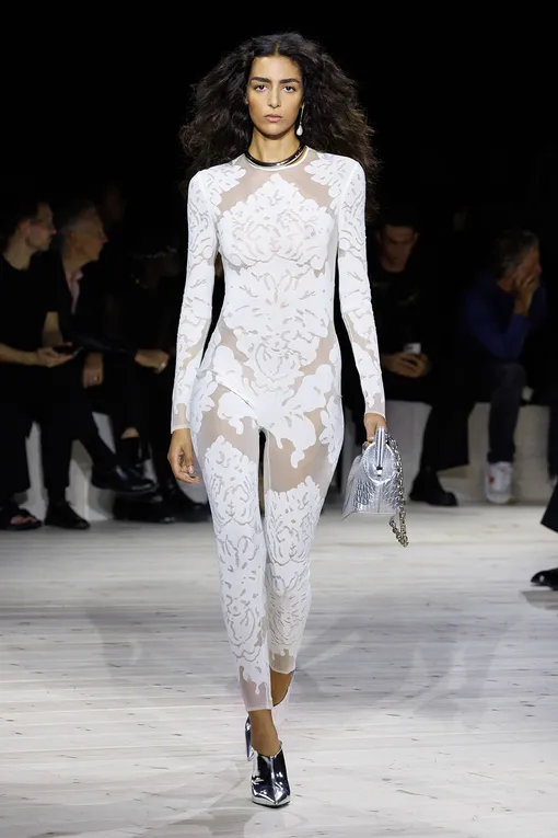Alexander McQueen весна-лето 2024