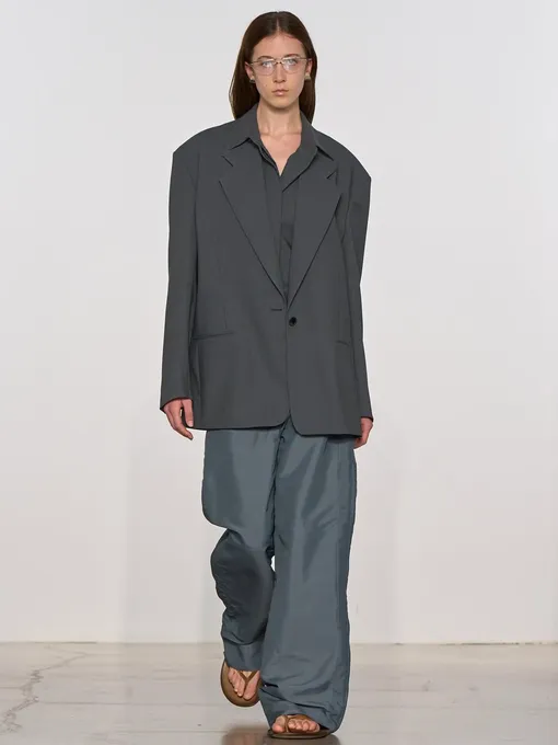 Calvin Klein весна-лето 2026 Calvin Klein весна-лето 2026