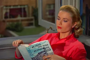 5 лучших детективов, которые увлекут с первой страницы