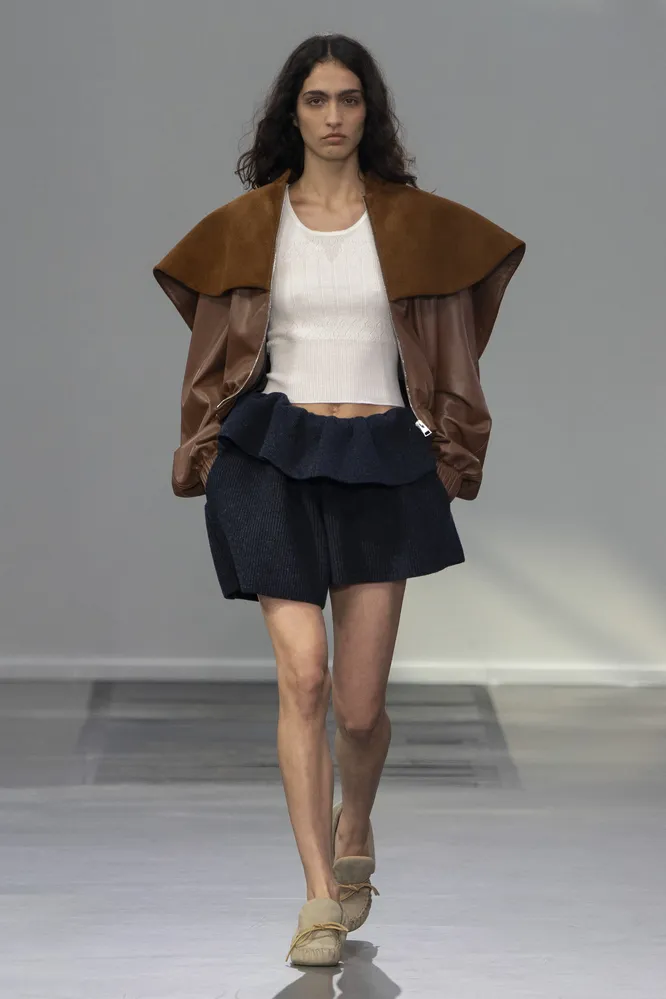 JW Anderson весна-лето 2024 JW Anderson весна-лето 2024