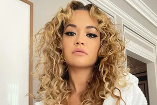 5 ошибок в уходе за вьющимися волосами