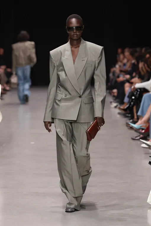 Stella McCartney весна-лето 2026 Stella McCartney весна-лето 2026