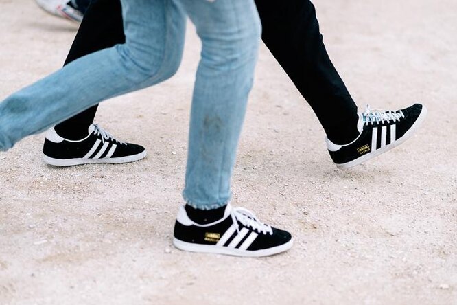 Как кроссовки adidas Gazelle стали любимой обувью модниц Как кроссовки adidas Gazelle стали любимой обувью модниц