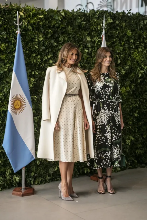 Мелания Трамп и Хулиана Авада Мелания Трамп и Хулиана Авада