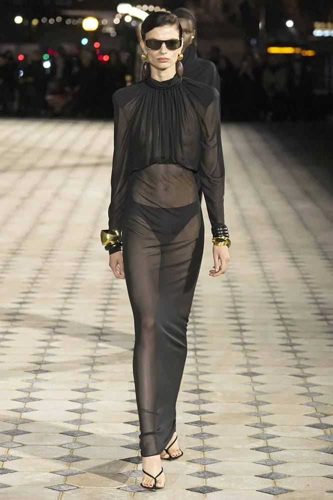 SAINT LAURENT весна-лето 2023 SAINT LAURENT весна-лето 2023