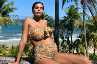 Тина Кунаки похвасталась заметно подросшим животом