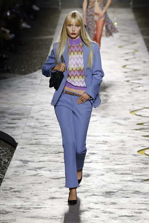 Versace весна-лето 2025 Versace весна-лето 2025