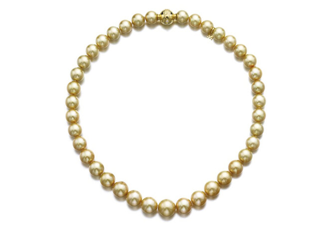 Ожерелье с жемчугом и бриллиантами Mikimoto