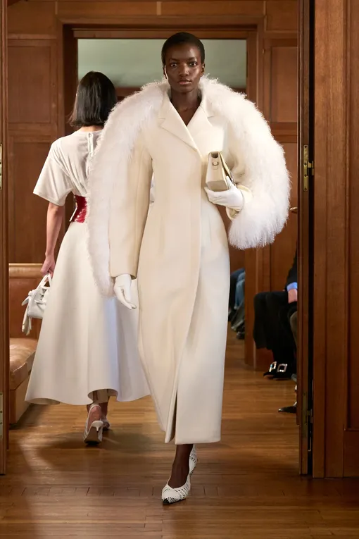 Jacquemus весна-лето 2025
