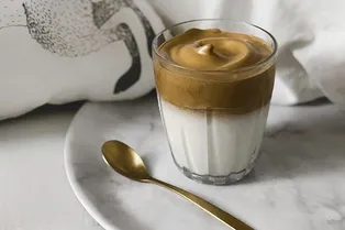 Что такое дальгона-кофе и как его приготовить