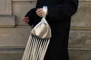 7 красивых сумок, которые смогут оживить любой базовый образ