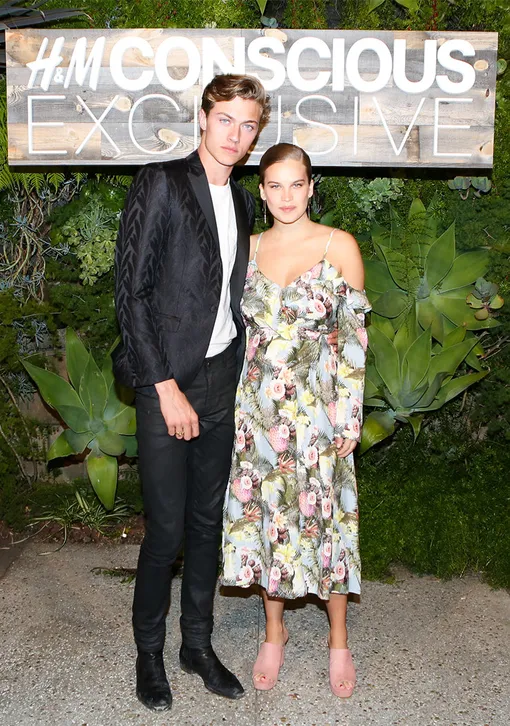 Лаки Блю Смит и Сторми Бри Лаки Блю Смит и Сторми Бри