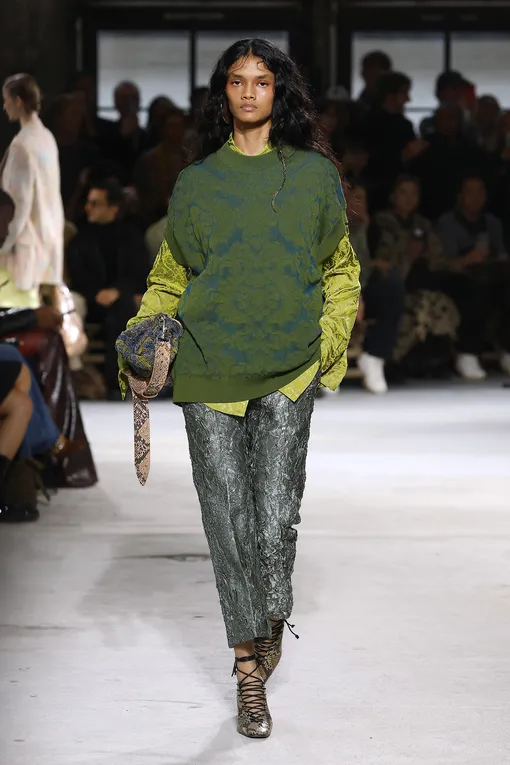 Dries Van Noten весна-лето 2025