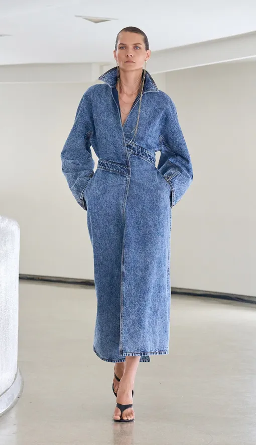 Alaïa весна-лето 2025 Alaïa весна-лето 2025
