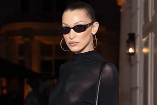 Как одеться в ресторан: 12 идей от гостей показа Saint Laurent