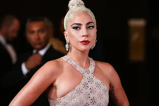 Леди Гага в «голом» платье Azzedine Alaïa на премии American Cinematheque Award