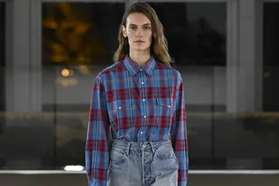 Эта рубашка выдаст в вас миллениала, но сейчас она cнова в тренде Эта рубашка выдаст в вас миллениала, но сейчас она cнова в тренде