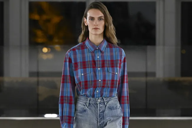 Эта рубашка выдаст в вас миллениала, но сейчас она cнова в тренде