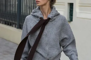 6 удобных свитеров-худи для тех, кому надоела база