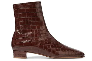 10 пар коричневых ботильонов на весну, которые подойдут ко всему