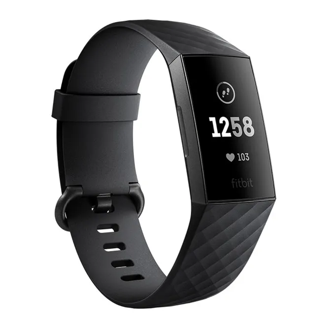 Фитнес-трекер Fitbit Charge 3, 13 450 руб.