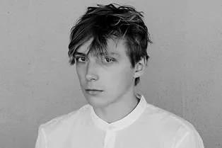 «И теперь цель в жизни – сделать плов»: Александр Горчилин, ученик Кирилла Серебренникова, о своем режиссерском дебюте