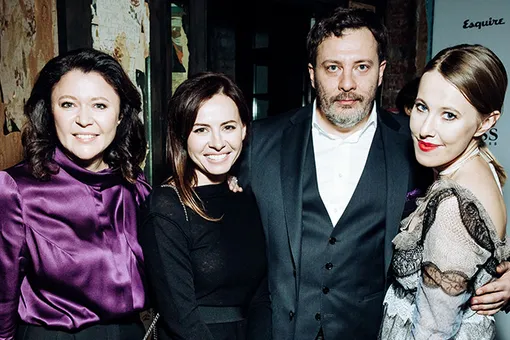 Ксения Собчак и Оксана Лаврентьева на вечеринке журнала Esquire