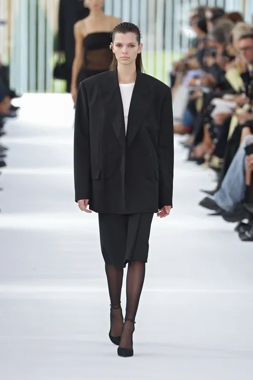 Givenchy весна-лето 2024 Givenchy весна-лето 2024