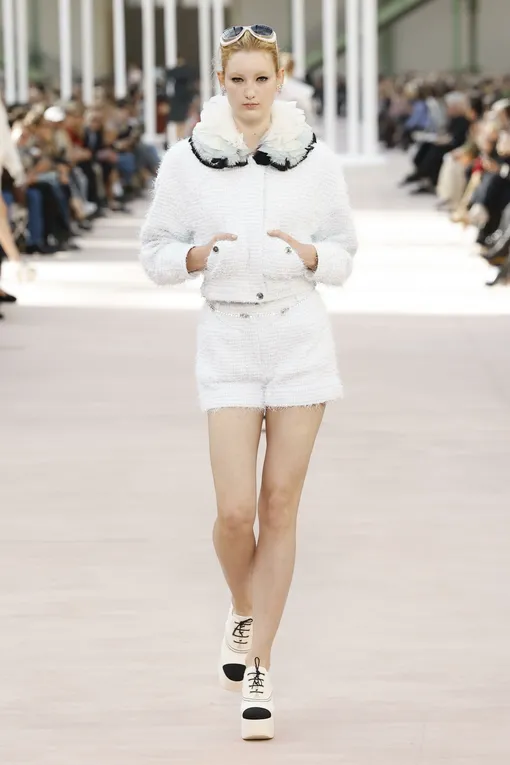Chanel весна-лето 2025