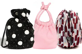 Сумки-мешки вроде тех, в которых школьники носят сменку — теперь тренд