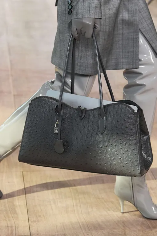 Stella Mccartney осень-зима 2025/2025 Stella Mccartney осень-зима 2025/2025