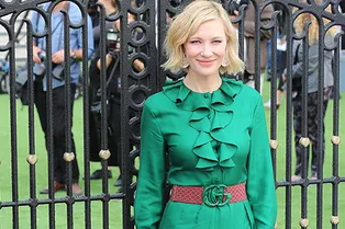 Зеленый — ее цвет: Кейт Бланшетт в платье Gucci