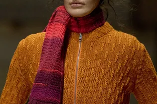 Где искать свитер на молнии, как на показе Prada