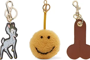 От Zara до Fendi: 26 брелоков и подвесок, чтобы обновить любимую сумку